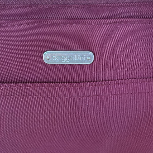 Baggallini get carried away tote. NWT. - Picture 2 of 6